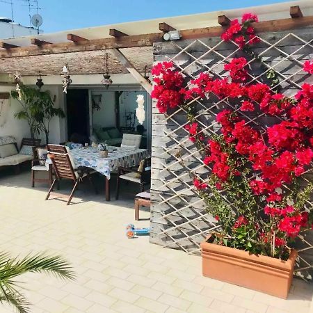 Attico Con Terrazza A Viareggio Apartment Exterior foto